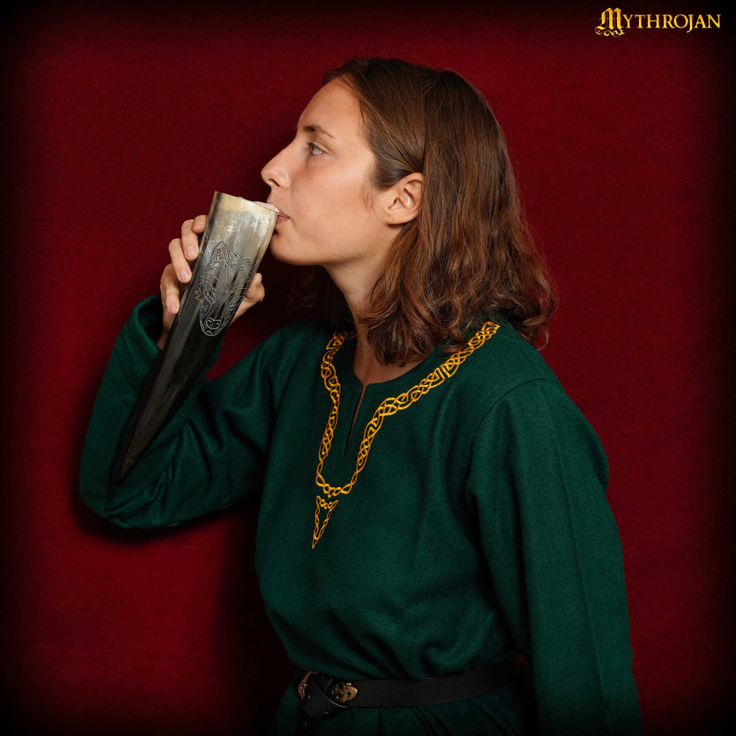 Mythrojan Wolf Drinking Horn Authentic Medieval Inspired Viking Wine/Mead 400 ML - Polished Finish