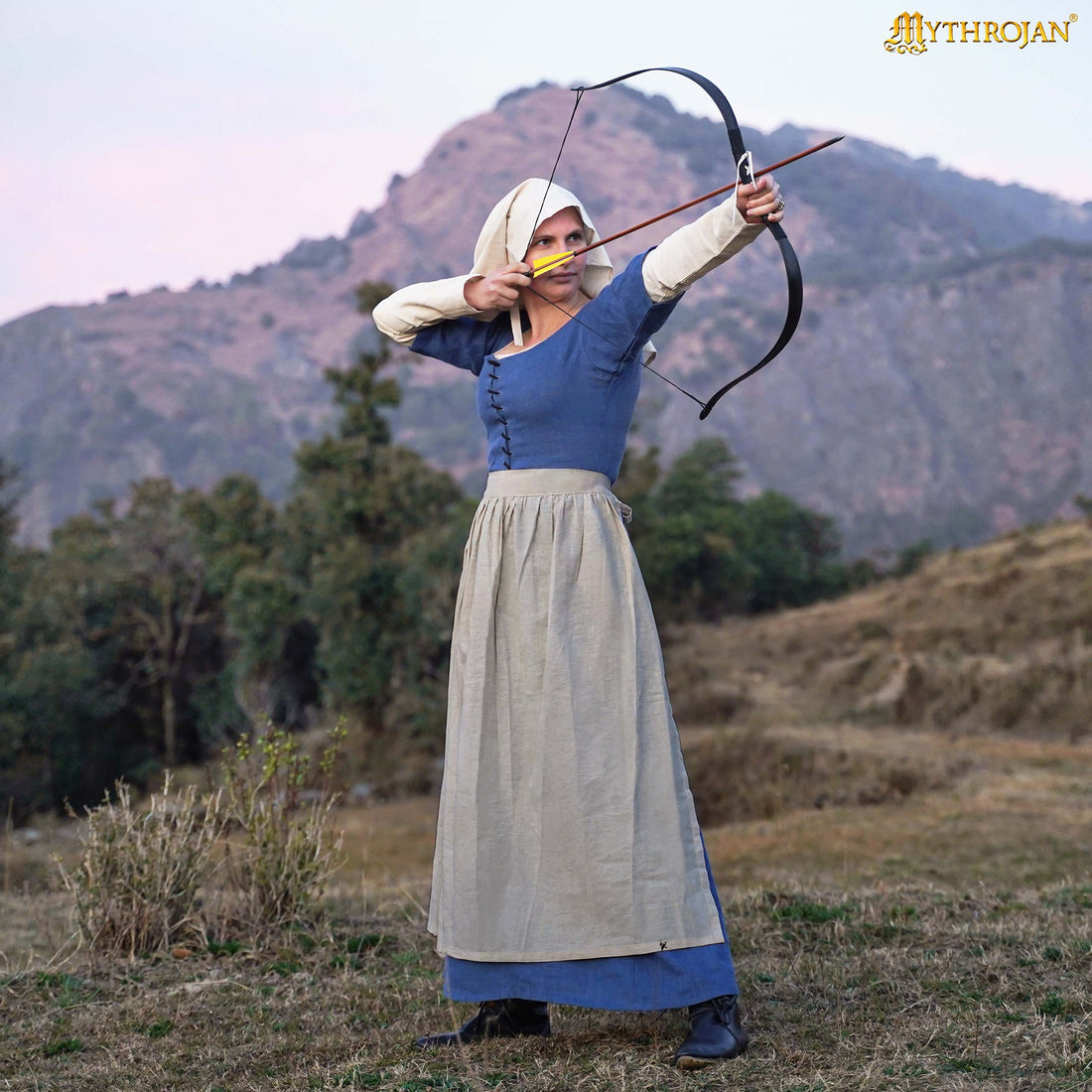 &quot;The Peasant Daughter&quot; Medieval Apron: Authentic 14th-15th Century Garb for Reenactment, LARP, SCA, and Living History. Crafted from 100% Linen