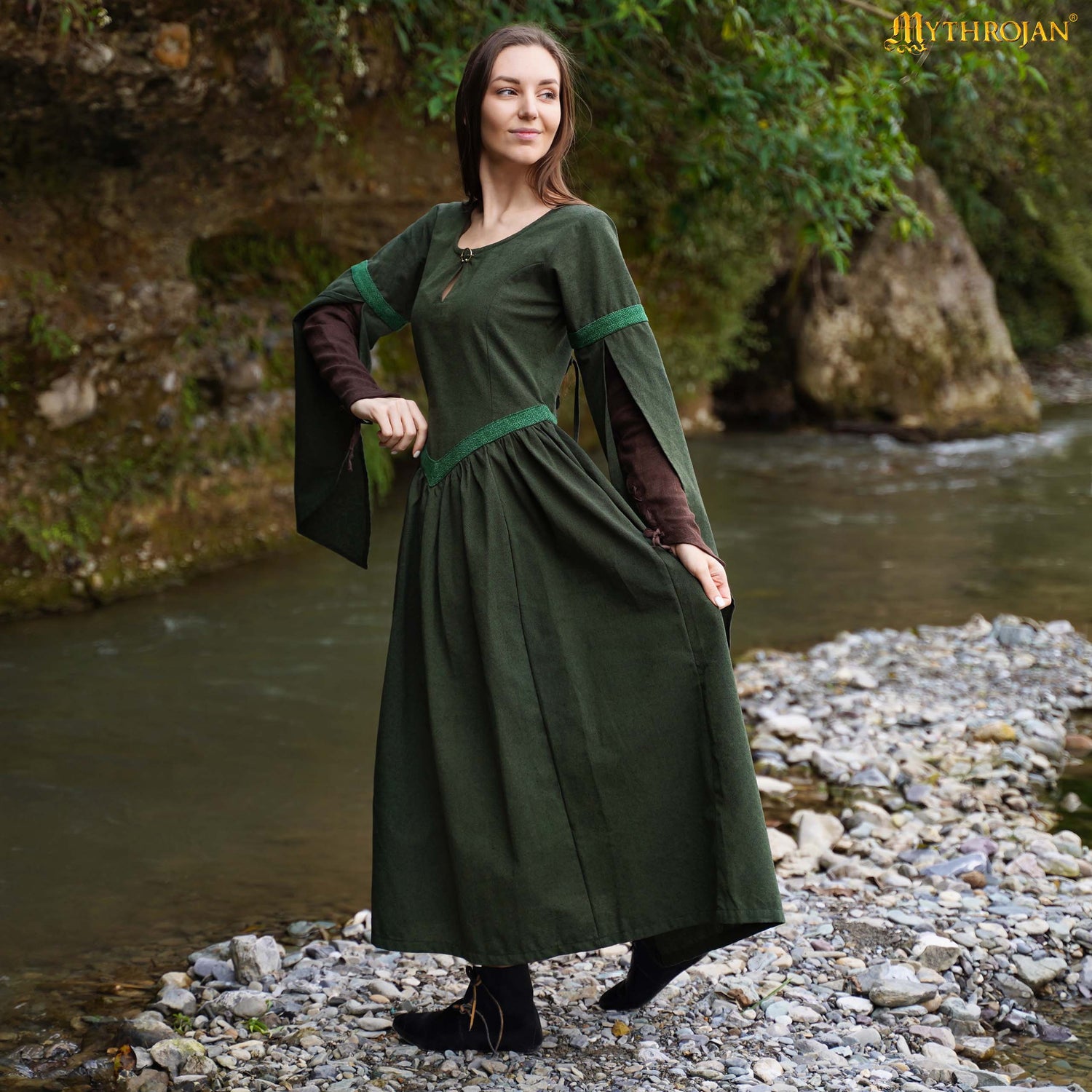 The Adventureress Medieval Fantasy Skirt: Comfort and Authenticity for Any Character