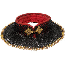 mythrojan-riveted-chainmail-standard-the-red-knight-gorget-9mm-flat-ring-round-rivets-alt-with-sturdy-red-padded-lining-and-solid-brass-closing-system-size-medium